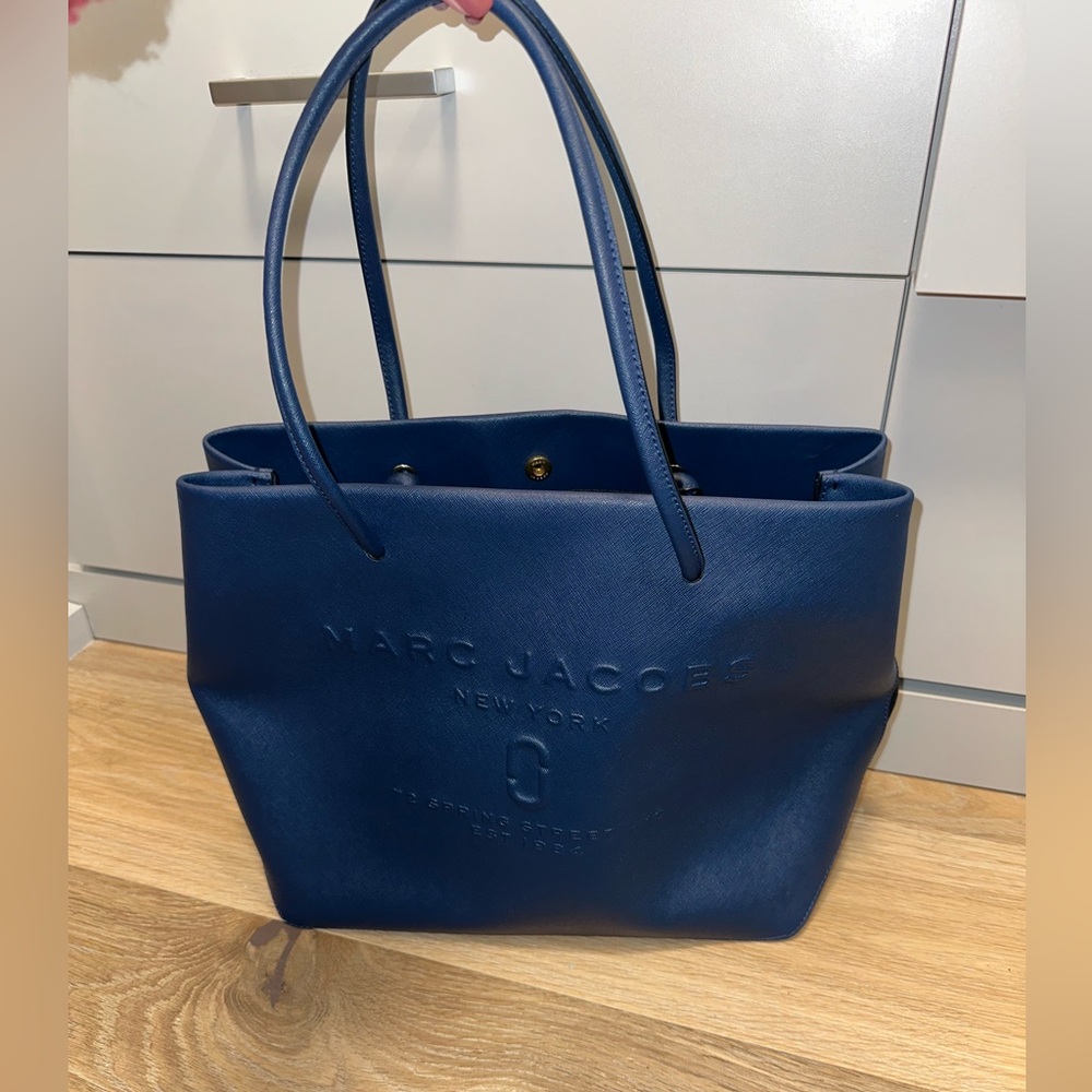 MARC JACOBS Blue Leather East-West Tote Handbag